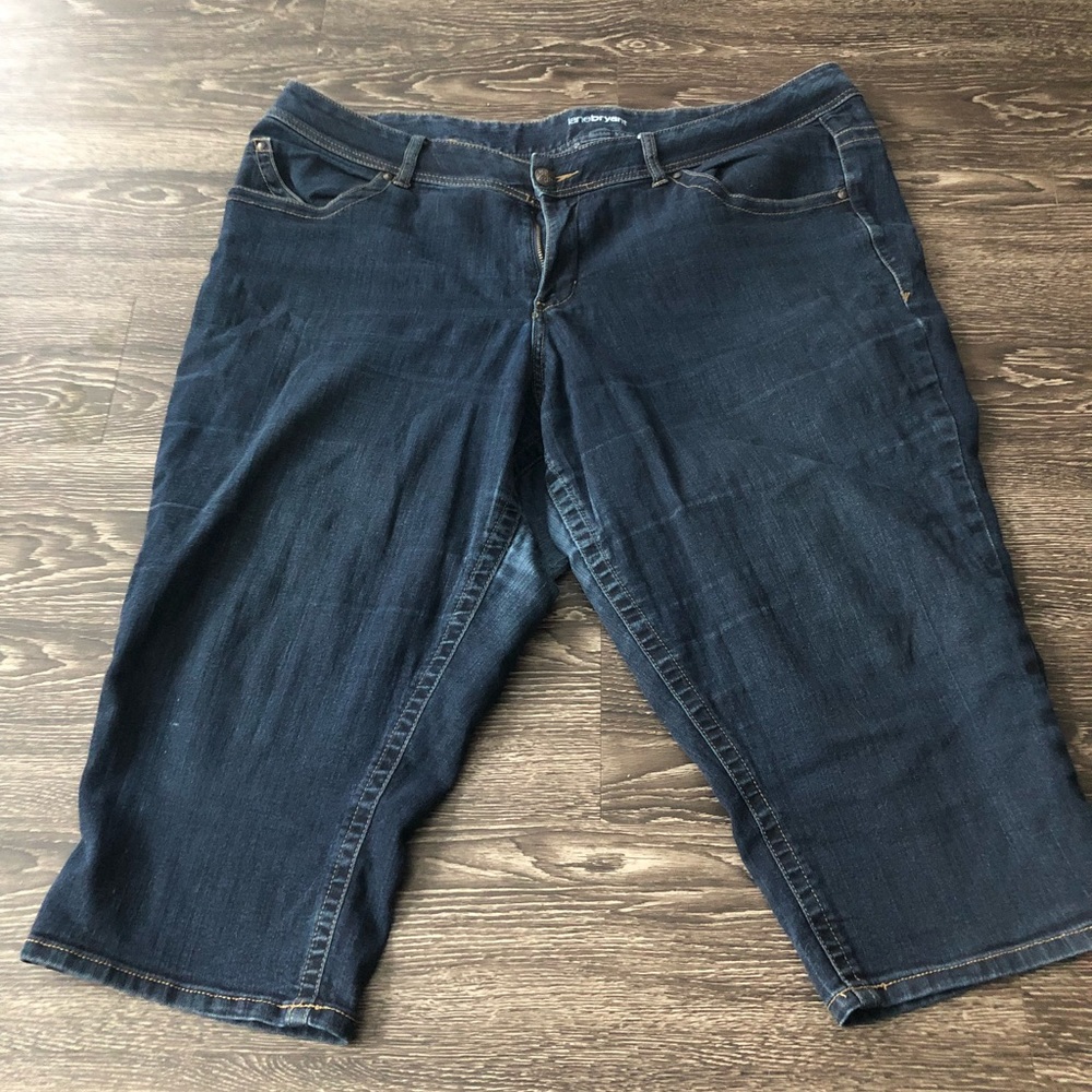 Lane Bryant jean capris. Size:22